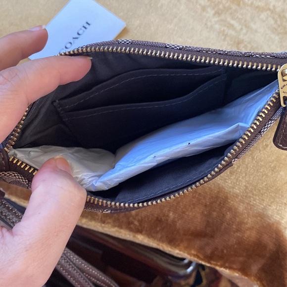 Coach women bag - Picture 4 of 5